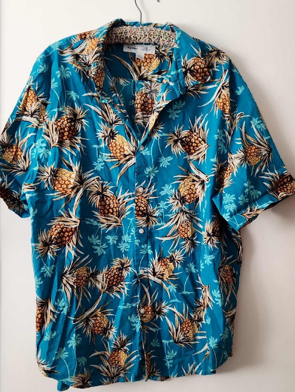 Old Navy Turquoise Pineapple Print Short-Sleeve Button-Down Shirt